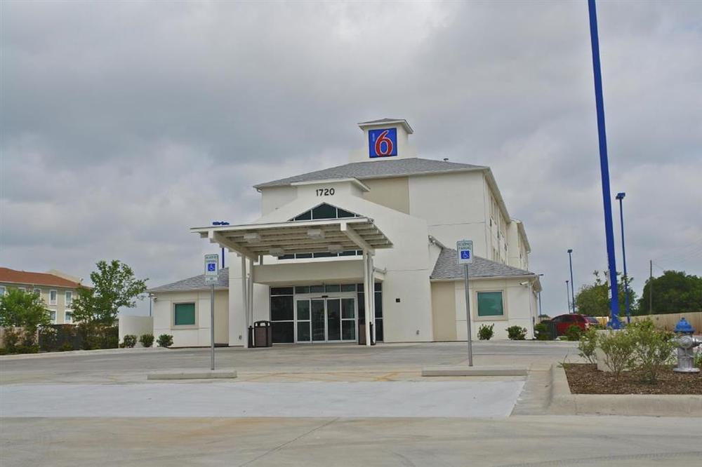 Motel 6-Cleburne, Tx وسائل الراحة الصورة